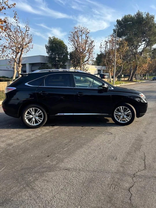 2010 Lexus RX 3rd Gen - Image 10 of 14