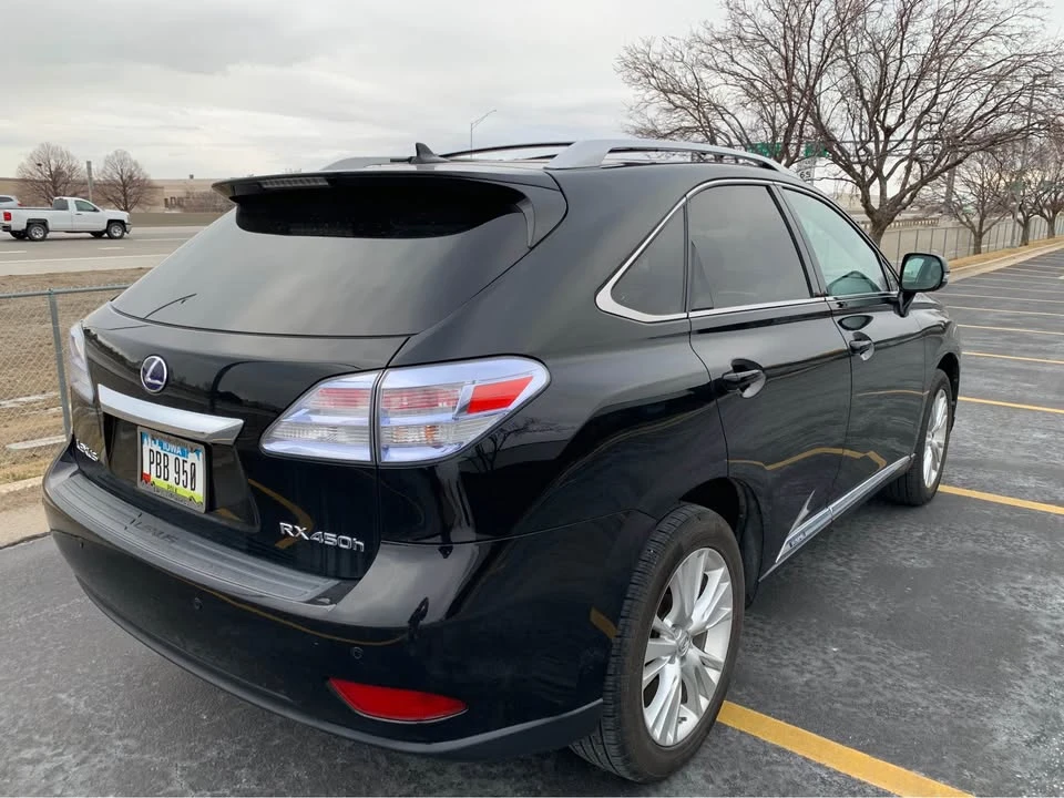2010 Lexus RX 3rd Gen - Image 3 of 11