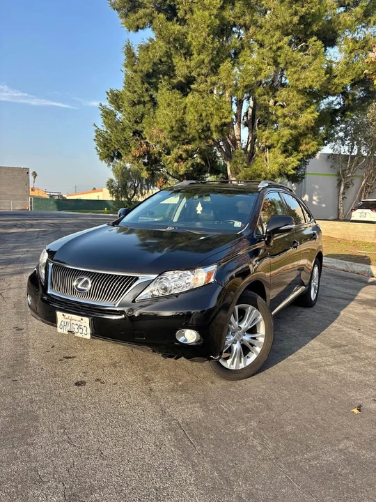 2010 Lexus RX 3rd Gen - Image 2 of 14