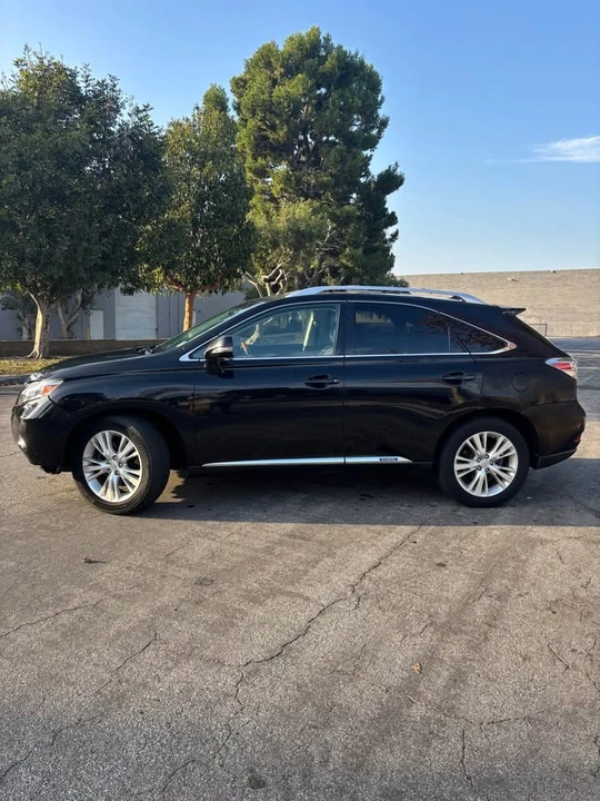 2010 Lexus RX 3rd Gen - Image 6 of 14