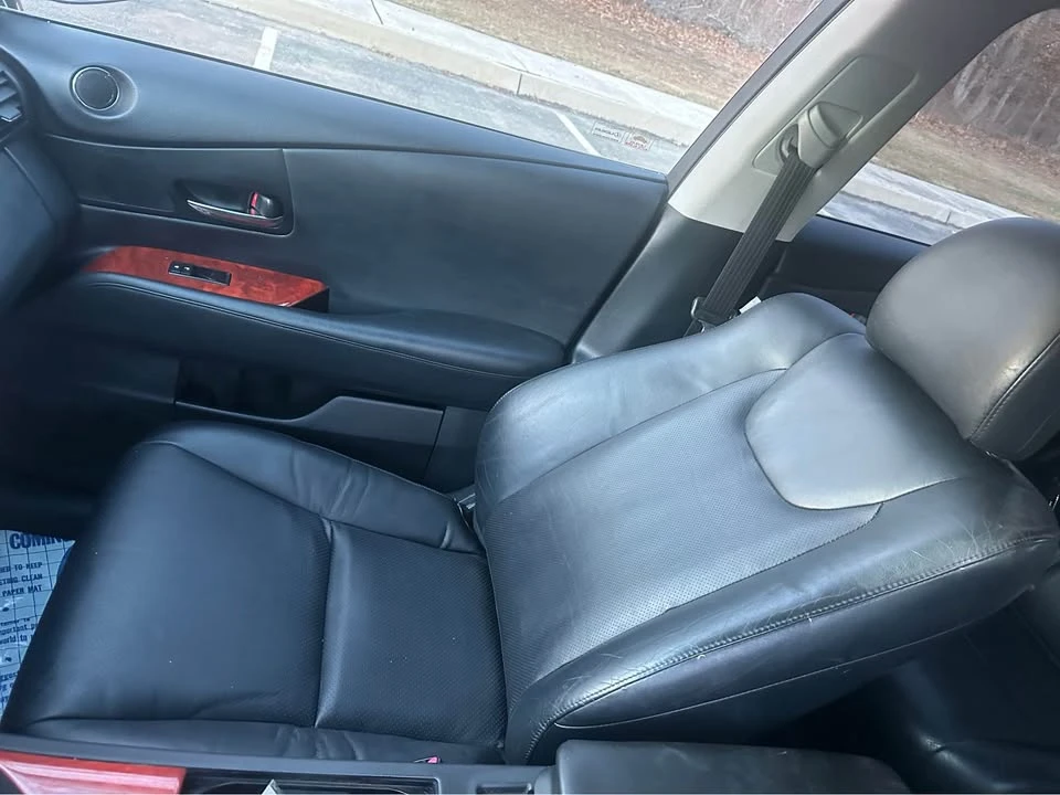 2010 Lexus RX 3rd Gen - Image 9 of 17