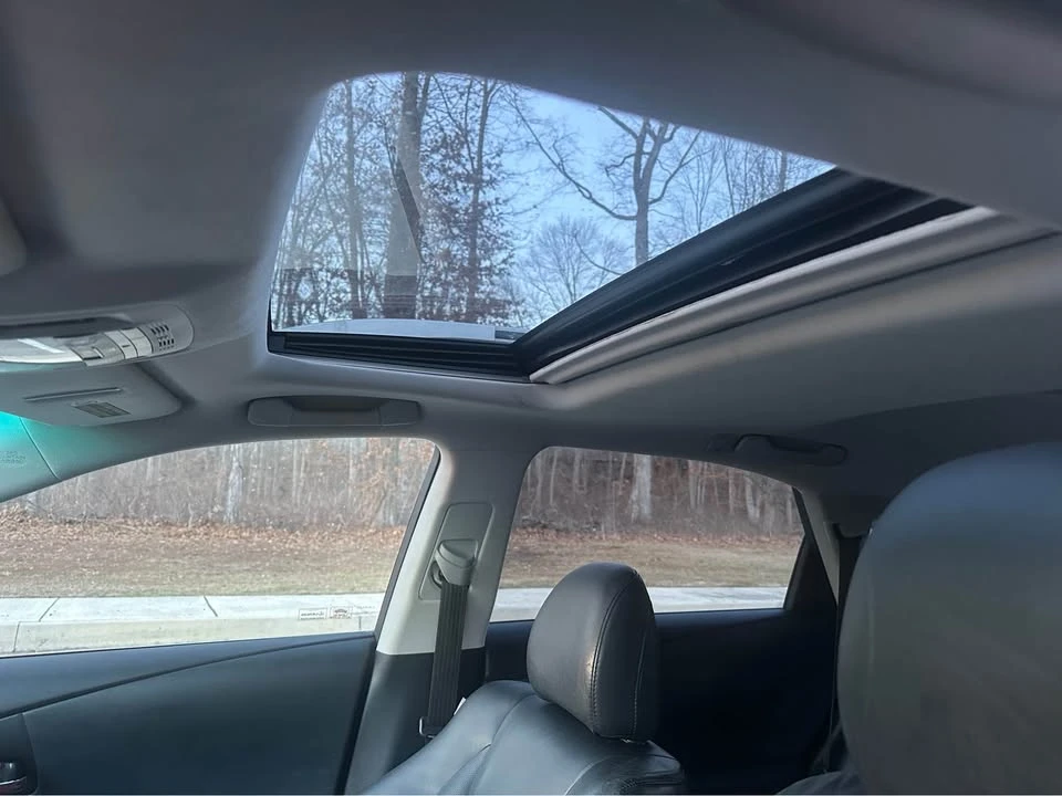 2010 Lexus RX 3rd Gen - Image 11 of 17