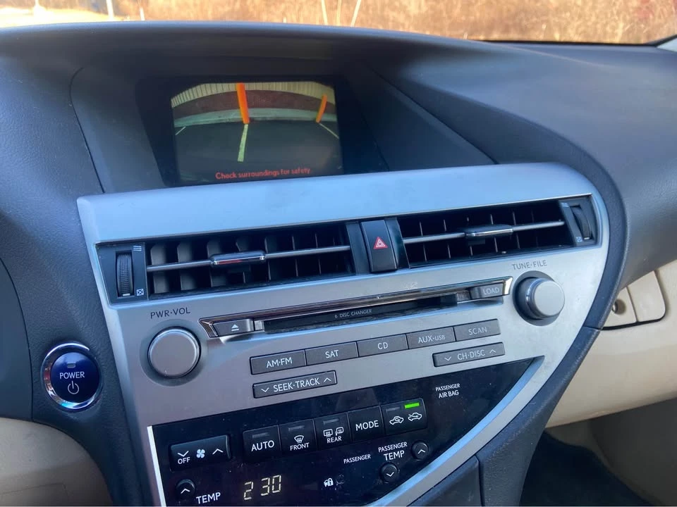 2010 Lexus RX 3rd Gen - Image 11 of 19