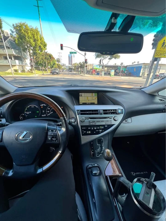 2010 Lexus RX 3rd Gen - Image 3 of 9
