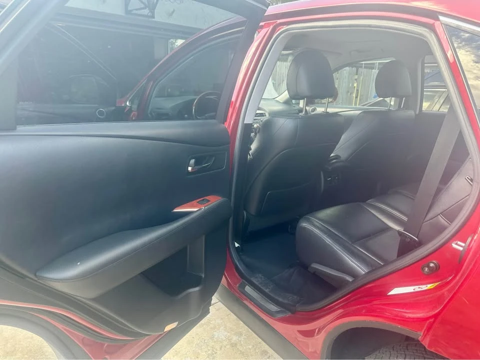 2010 Lexus RX 3rd Gen - Image 11 of 20