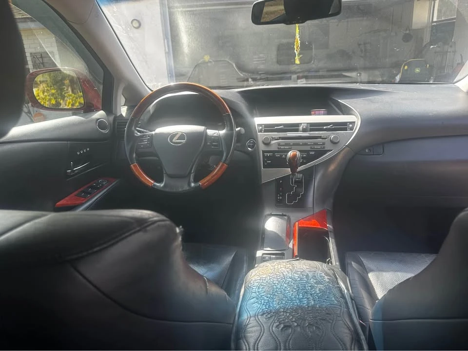 2010 Lexus RX 3rd Gen - Image 19 of 20