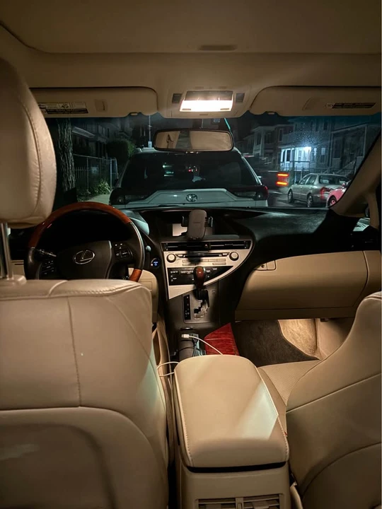 2010 Lexus RX 3rd Gen - Image 13 of 13