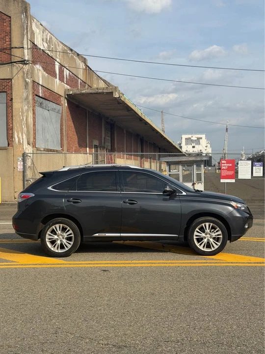 2010 Lexus RX 3rd Gen - Image 7 of 17