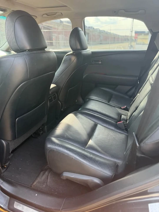 2010 Lexus RX 3rd Gen - Image 9 of 17