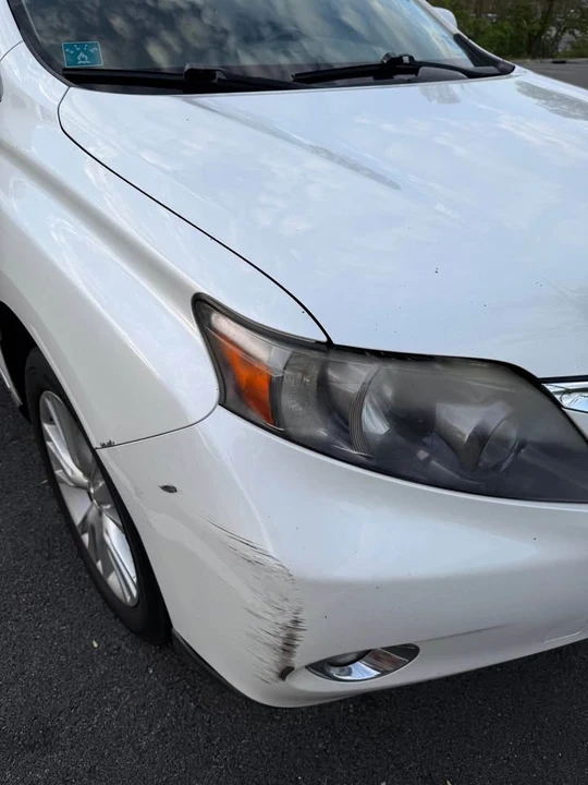 2010 Lexus RX 3rd Gen - Image 10 of 17