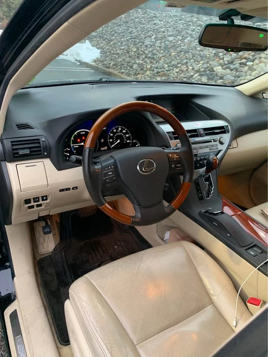 2010 Lexus RX 3rd Gen - Image 4 of 8