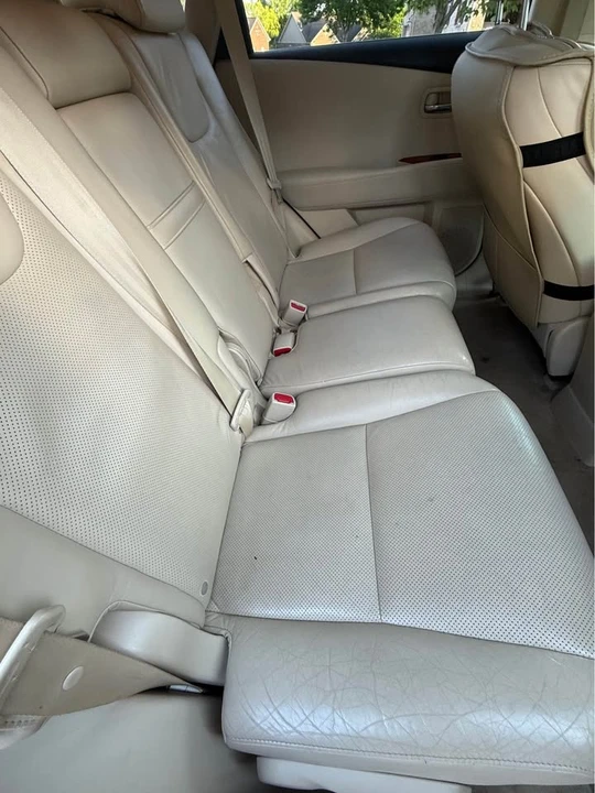 2010 Lexus RX 3rd Gen - Image 6 of 12