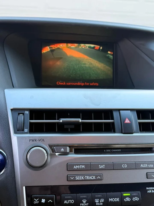 2010 Lexus RX 3rd Gen - Image 11 of 12