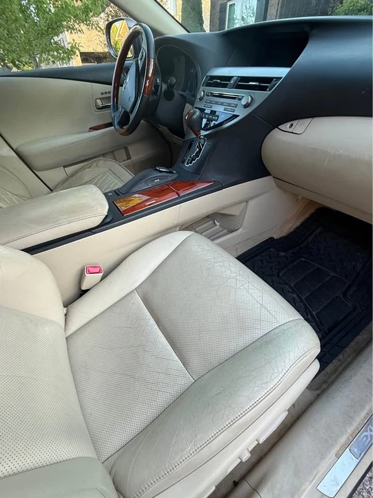2010 Lexus RX 3rd Gen - Image 5 of 12