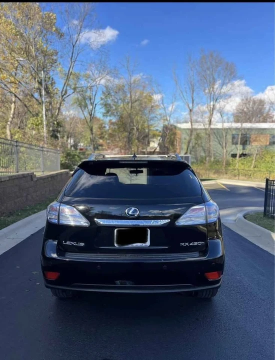 2010 Lexus RX 3rd Gen - Image 5 of 11