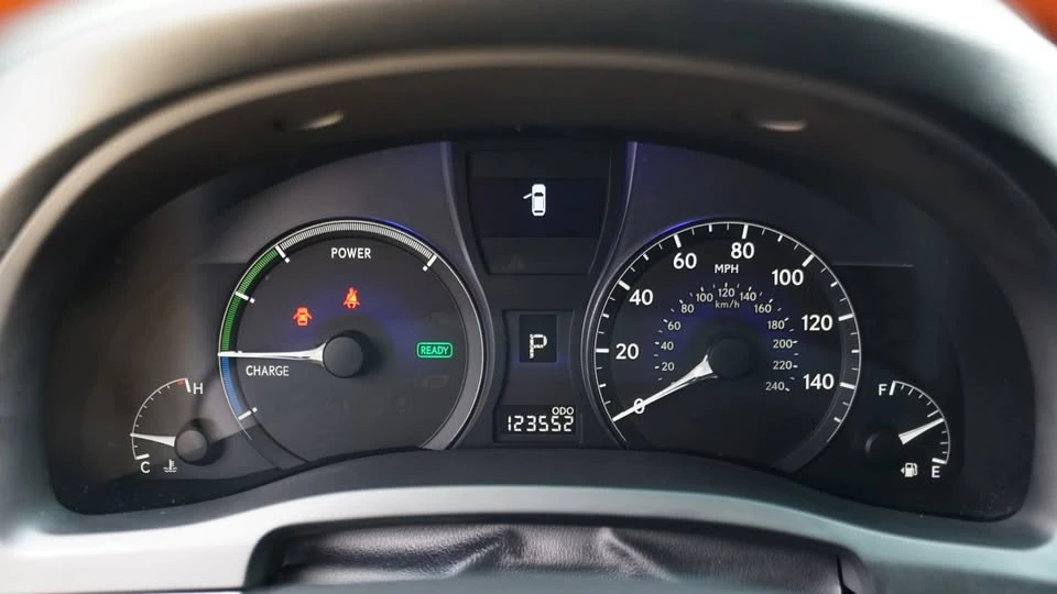 2010 Lexus RX 3rd Gen - Image 11 of 20