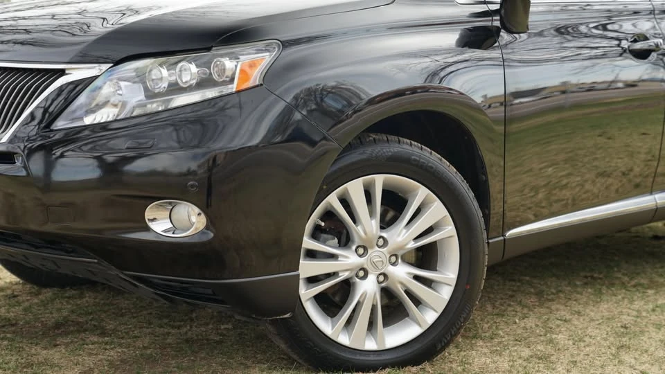 2010 Lexus RX 3rd Gen - Image 2 of 20