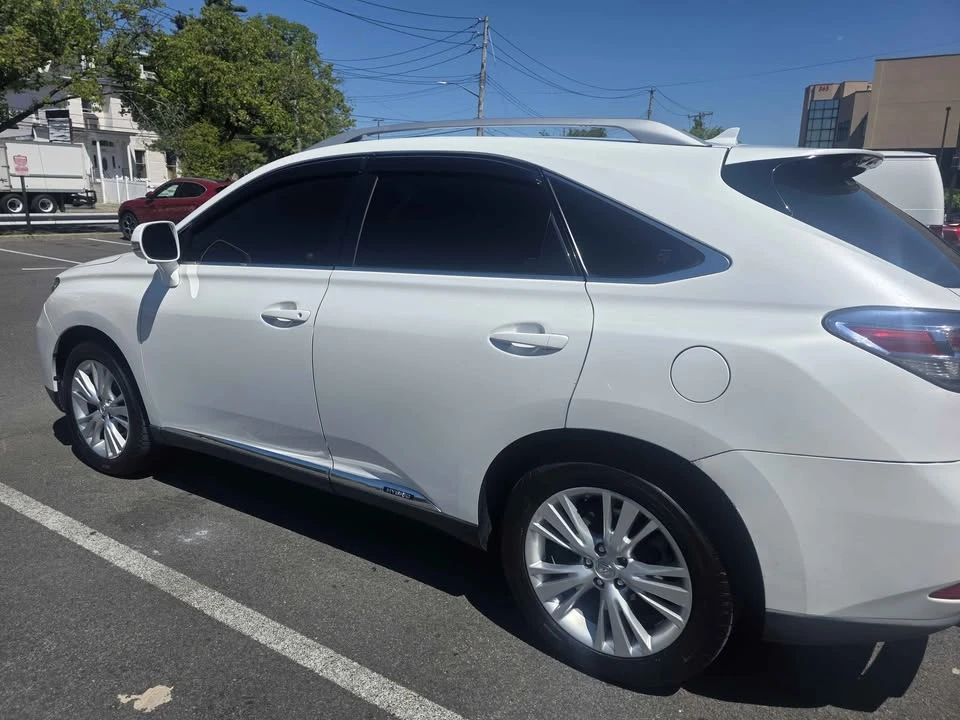 2010 Lexus RX 3rd Gen - Image 3 of 12