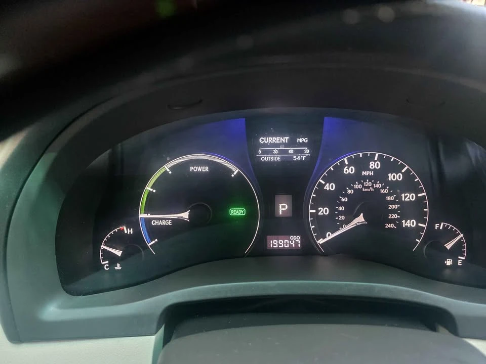 2010 Lexus RX 3rd Gen - Image 8 of 12
