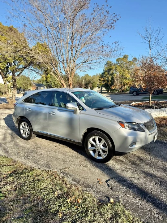 2010 Lexus RX 3rd Gen - Image 3 of 13