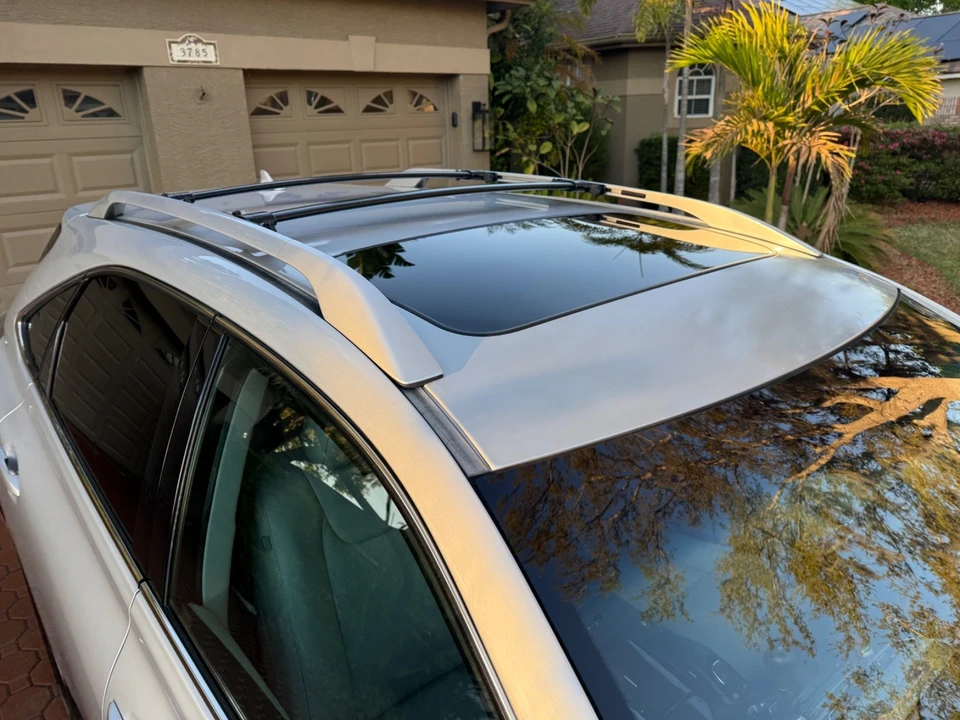 2010 Lexus RX 3rd Gen - Image 11 of 21