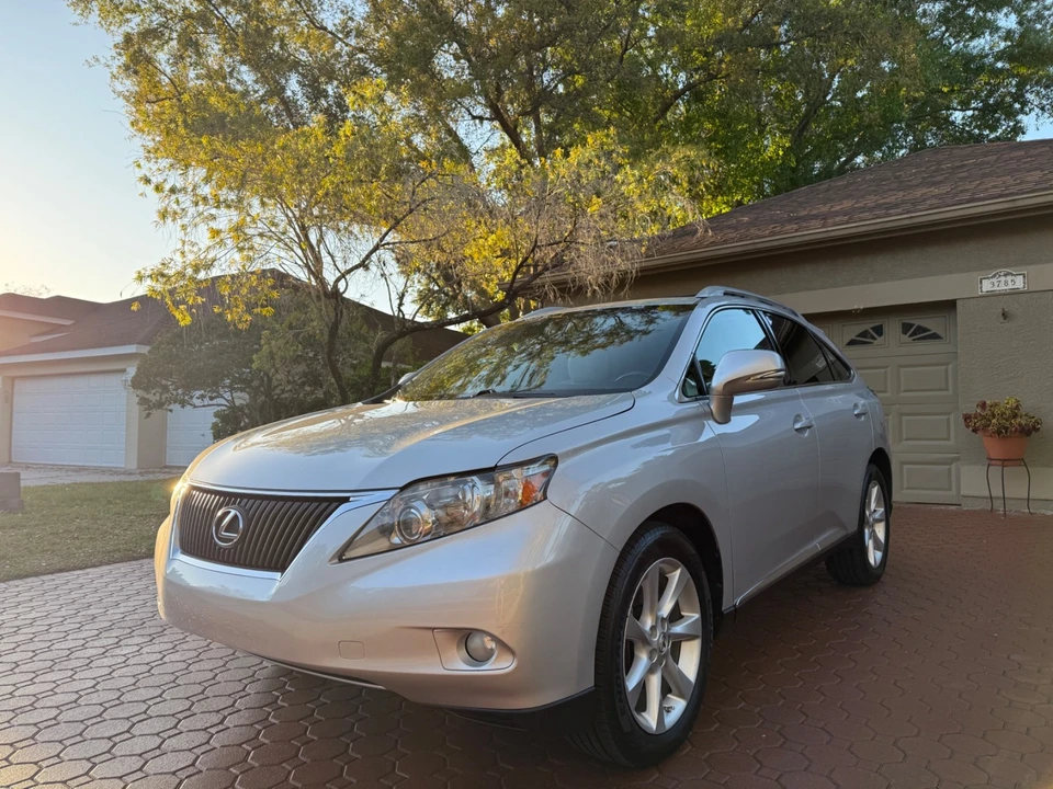 2010 Lexus RX 3rd Gen - Image 8 of 21