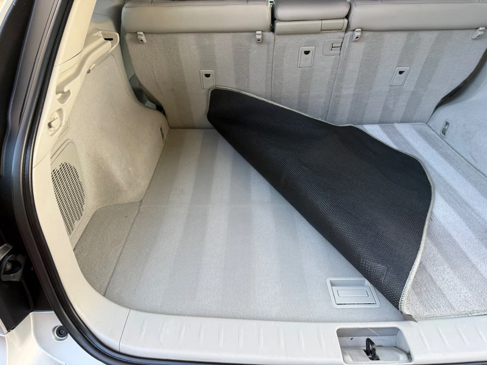 2010 Lexus RX 3rd Gen - Image 17 of 21