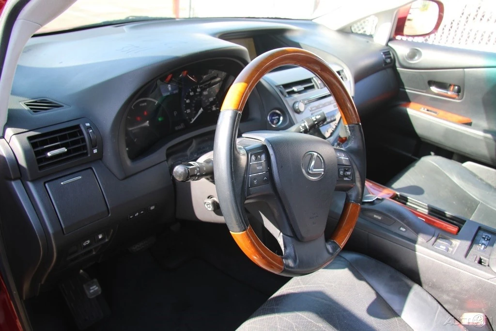 2010 Lexus RX 3rd Gen - Image 14 of 21