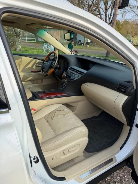 2010 Lexus RX 3rd Gen - Image 9 of 9