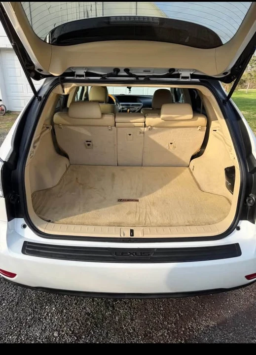 2010 Lexus RX 3rd Gen - Image 8 of 9
