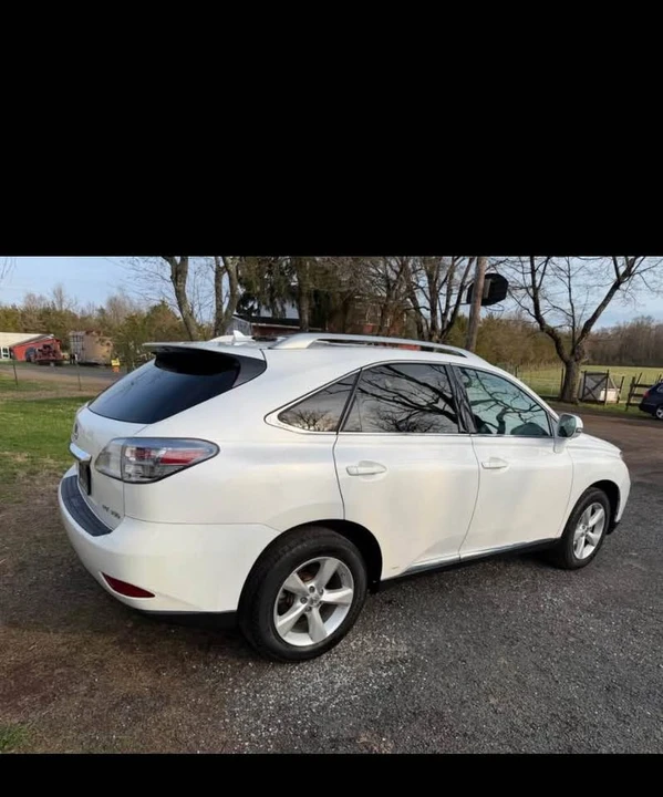 2010 Lexus RX 3rd Gen - Image 4 of 9
