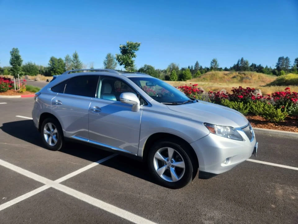 2010 Lexus RX 3rd Gen - Image 2 of 20