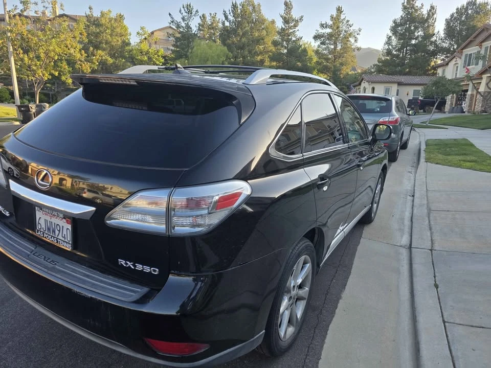 2010 Lexus RX 3rd Gen - Image 9 of 19