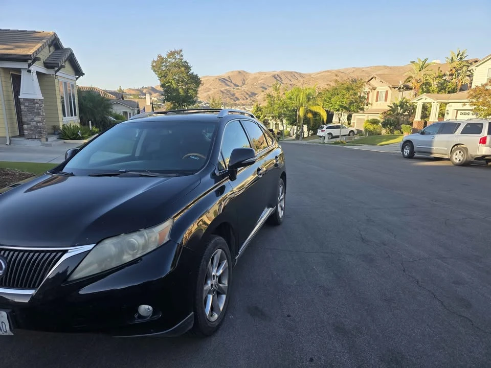 2010 Lexus RX 3rd Gen - Image 6 of 19
