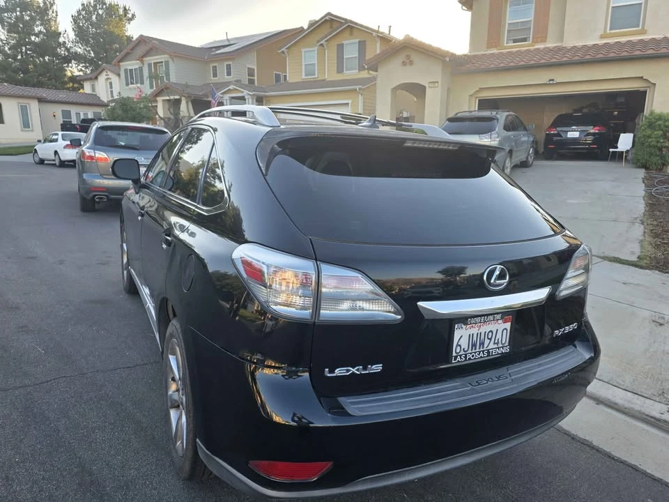 2010 Lexus RX 3rd Gen - Image 8 of 19