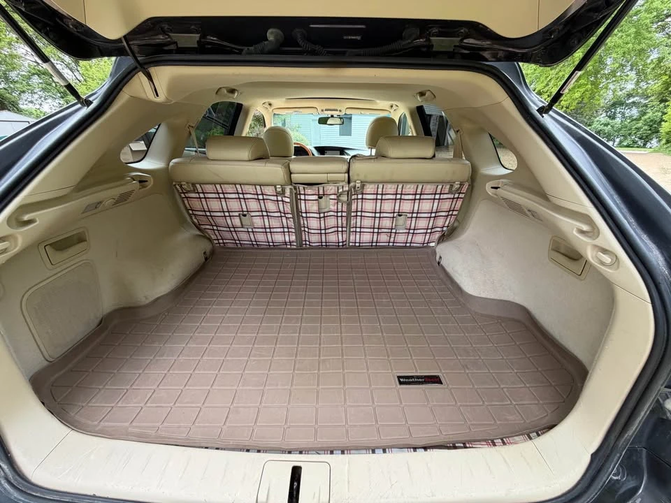 2010 Lexus RX 3rd Gen - Image 5 of 10
