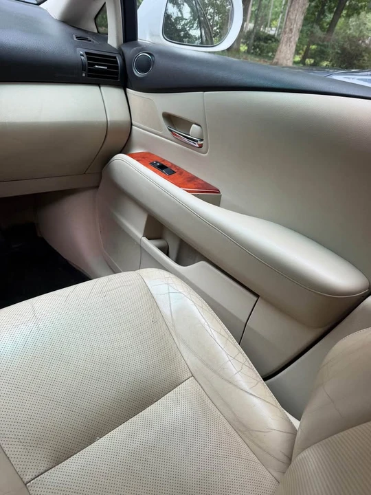 2010 Lexus RX 3rd Gen - Image 6 of 20