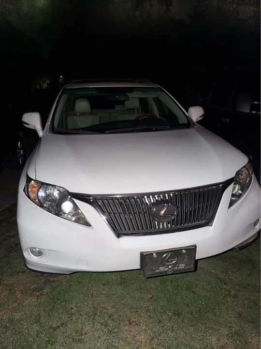 2010 Lexus RX 3rd Gen - Image 19 of 20