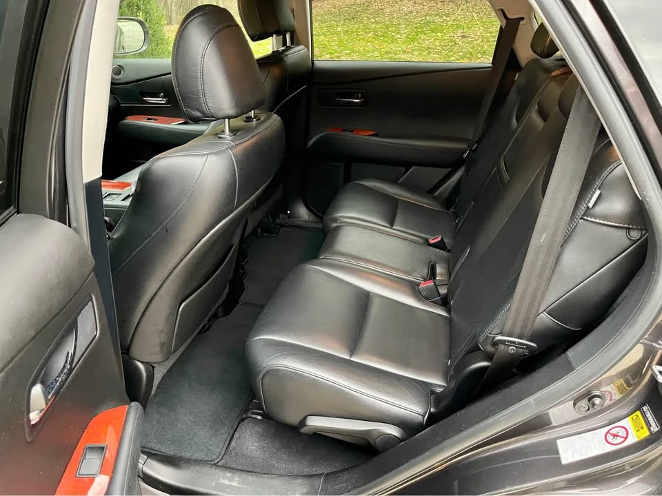 2010 Lexus RX 3rd Gen - Image 13 of 20