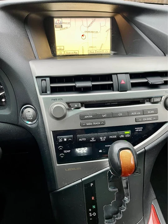 2010 Lexus RX 3rd Gen - Image 11 of 20