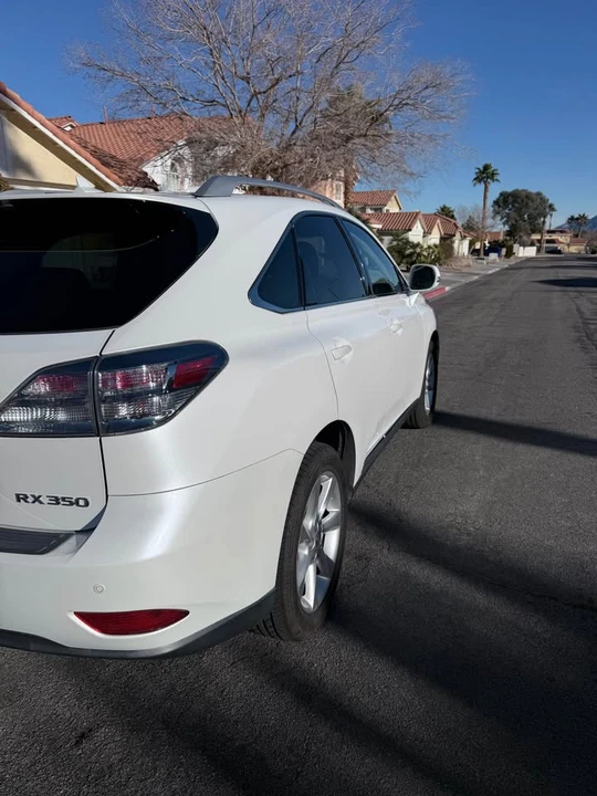 2010 Lexus RX 3rd Gen - Image 6 of 13