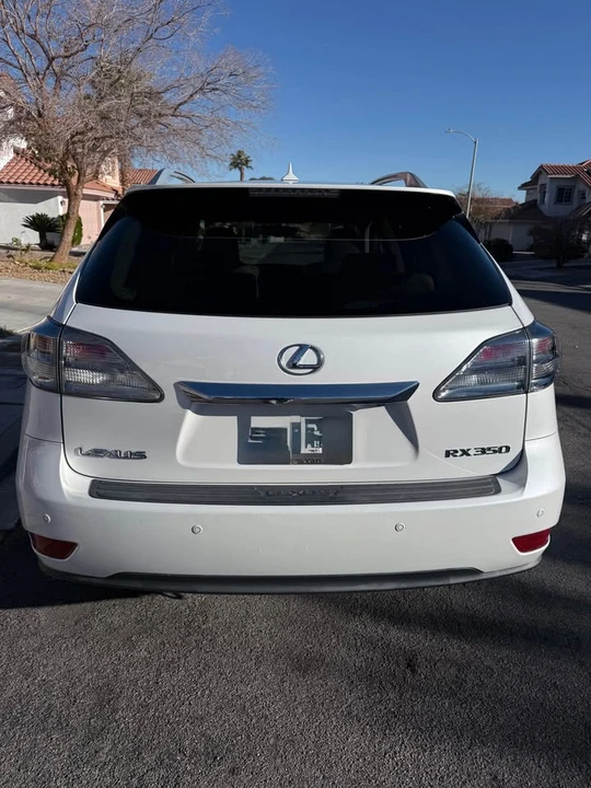 2010 Lexus RX 3rd Gen - Image 5 of 13