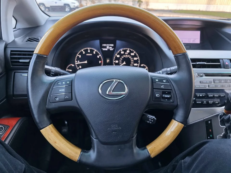 2010 Lexus RX 3rd Gen - Image 13 of 20