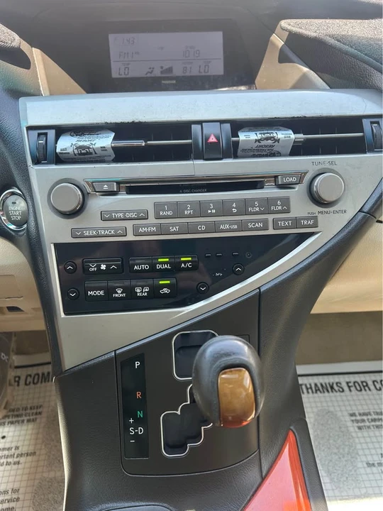 2010 Lexus RX 3rd Gen - Image 8 of 9