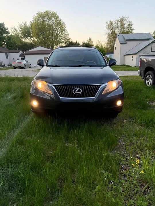 2010 Lexus RX 3rd Gen - Image 3 of 10
