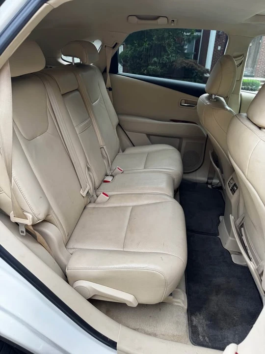2010 Lexus RX 3rd Gen - Image 14 of 17
