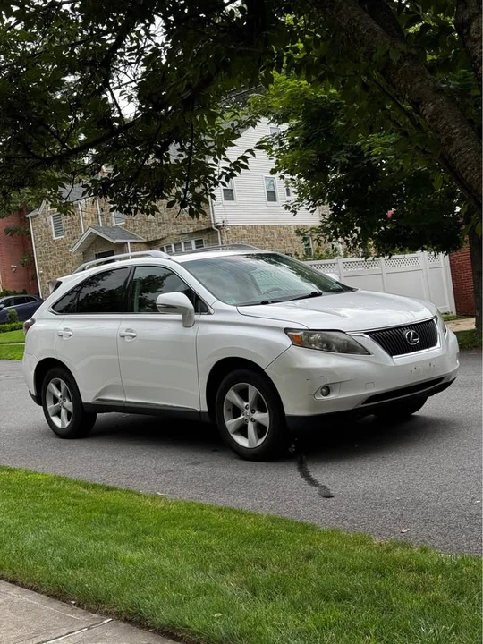 2010 Lexus RX 3rd Gen - Image 5 of 17
