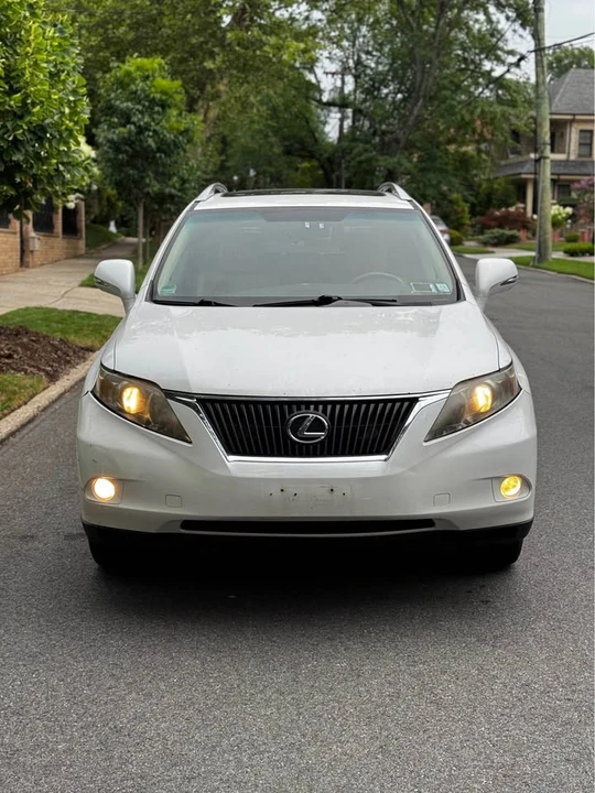 2010 Lexus RX 3rd Gen - Image 6 of 17