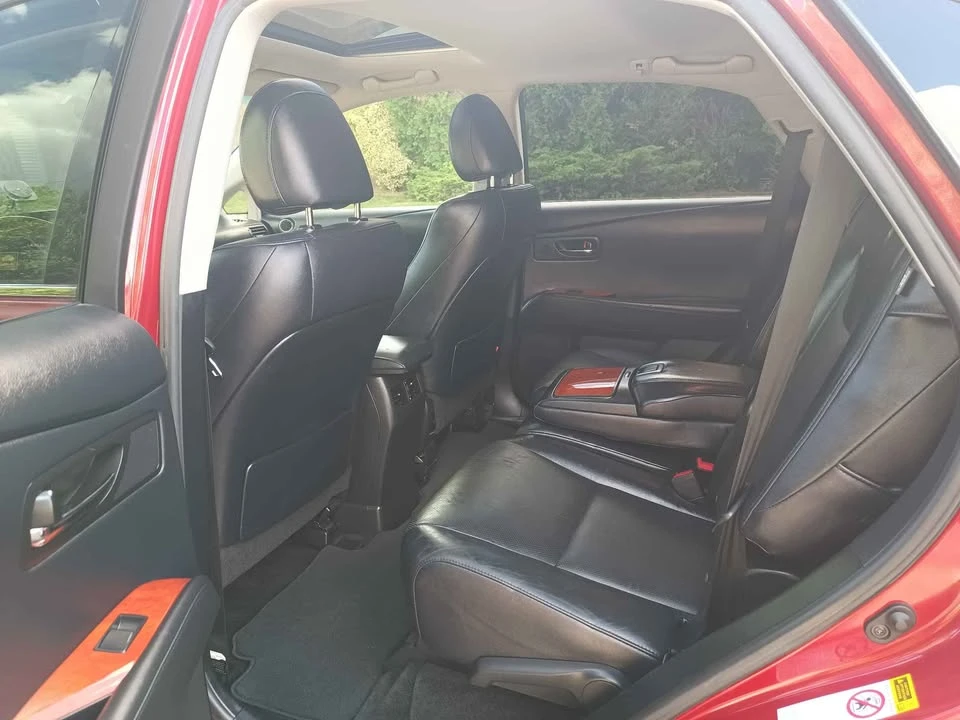 2010 Lexus RX 3rd Gen - Image 11 of 20