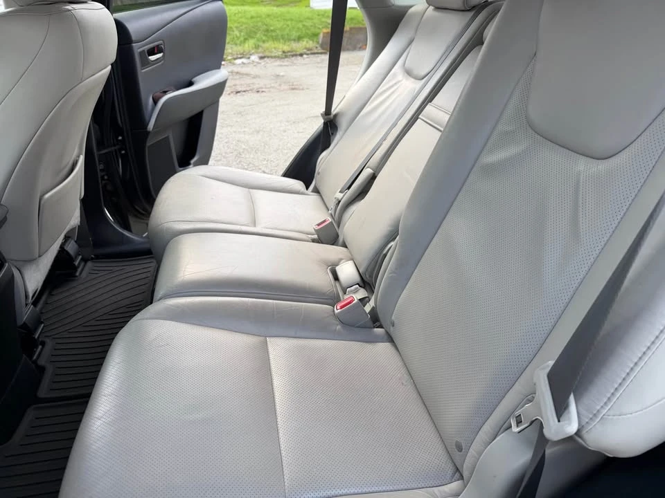 2010 Lexus RX 3rd Gen - Image 10 of 16